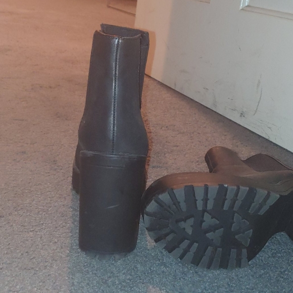 Black Boot Heels - Picture 5 of 5